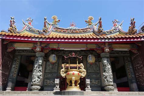 ¡Sumérgete en la historia y la belleza del Templo de Wenchang en Nanyang!