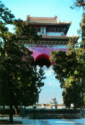 ¡El Templo del Emperador Shengzong: Un Viaje a la Historia y la Arquitectura Imperial!